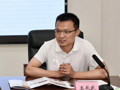工作照_副本.jpg